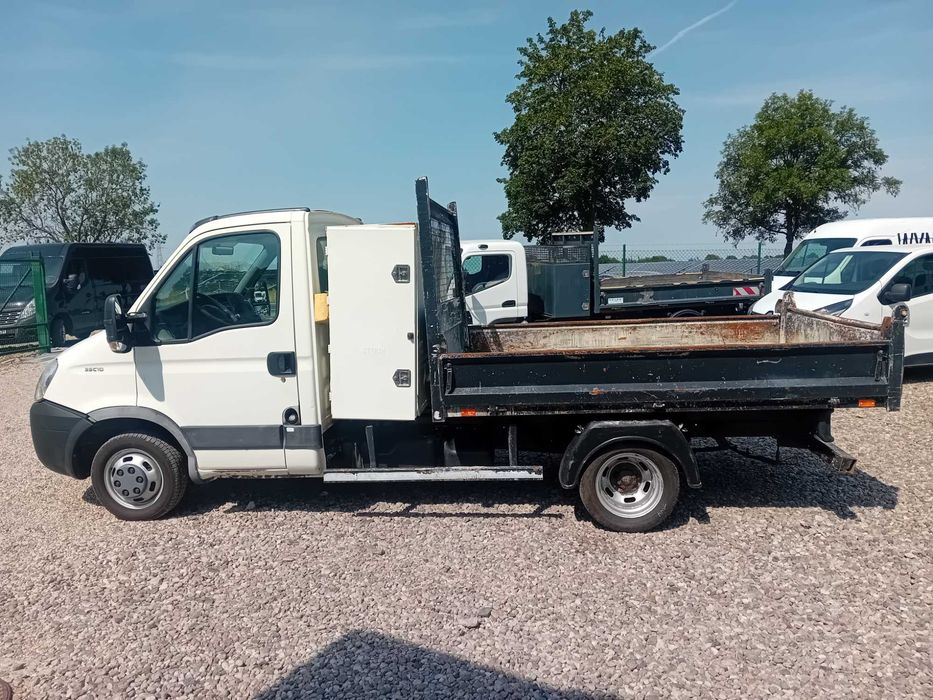 Wywrotka na wynajem dmc 3500 kg na prawo jazdy kat B