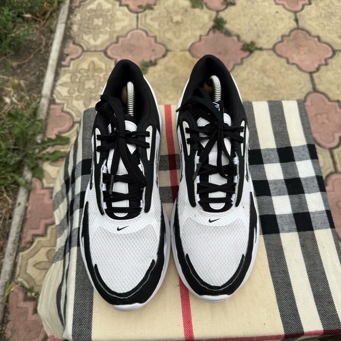 Кроссовки Nike Air Max Bolt White/Black, 42 размер, Оригинал, Кросівки