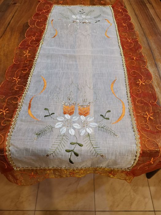 Zestaw serwet na stół, komodę vintage 3 szt