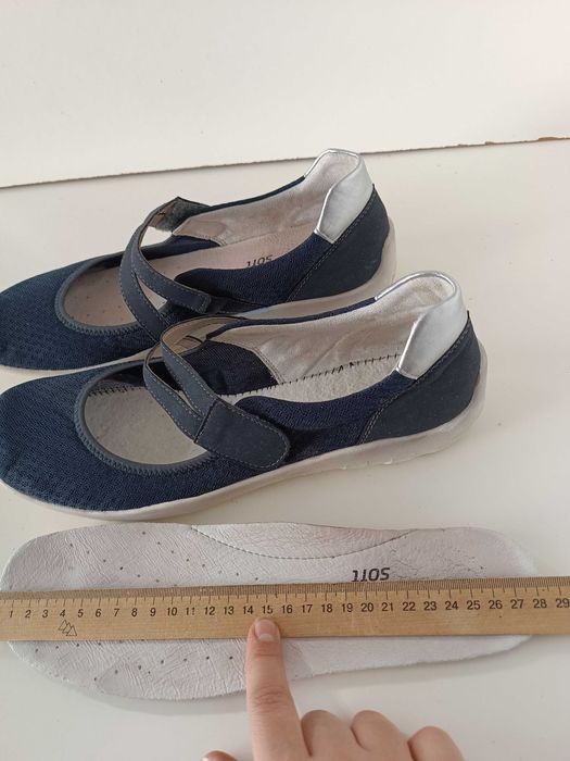 р 43-44 28,5 см сині жіночі шкіряні туфлі мокасини на липучках Remonte