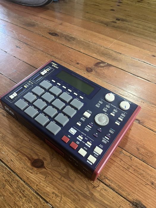 Akai MPC 1000 (Upgraded)