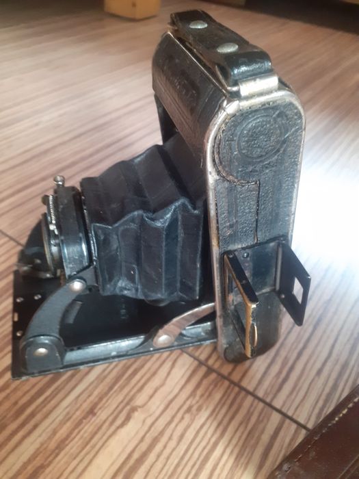 Stary Aparat fotograficzny Voigtlander Bessa.