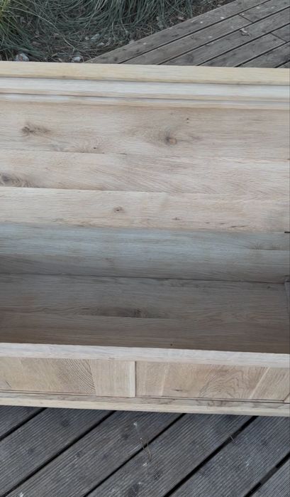 Stolik kawowy / skrzynia , lity dąb