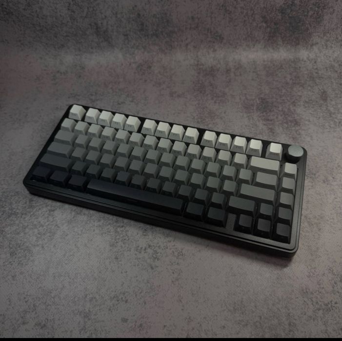 Продаю магнітну клаіатуру ATTACK SHARK X85