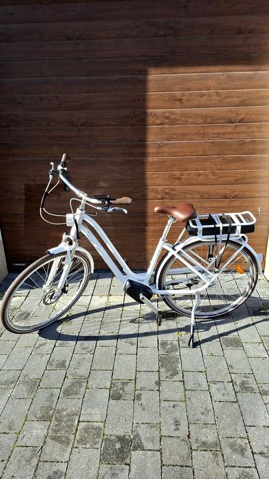 Rower elektryczny Btwin Elops 920E