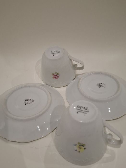 2 conjuntos de Chávena e pires de café Spal