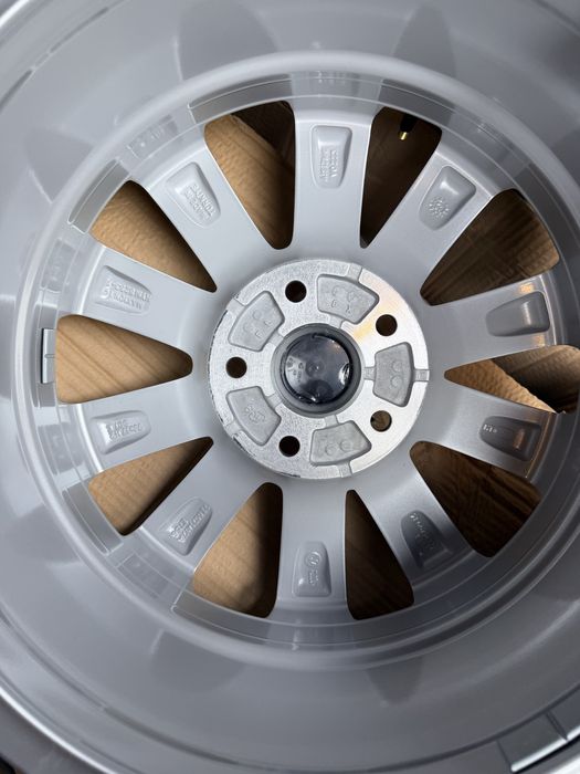 Нові Диски Original VW MULTIVAN T5 T6 R17 5x120 TRANSPORTER R17