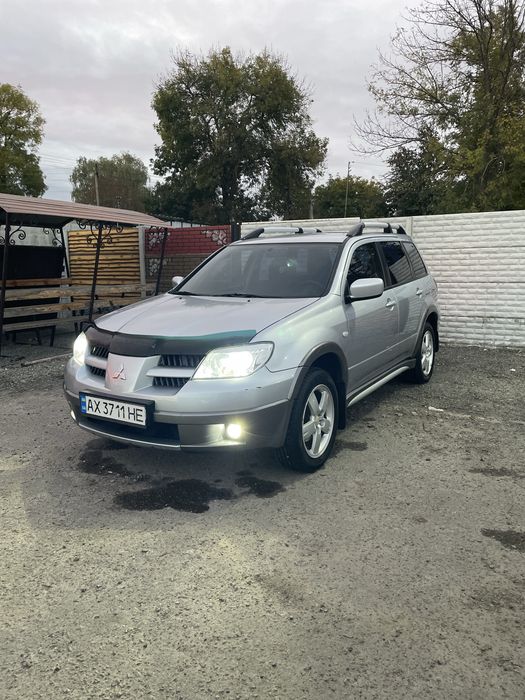 Продам офіційний Mitsubishi Outlander