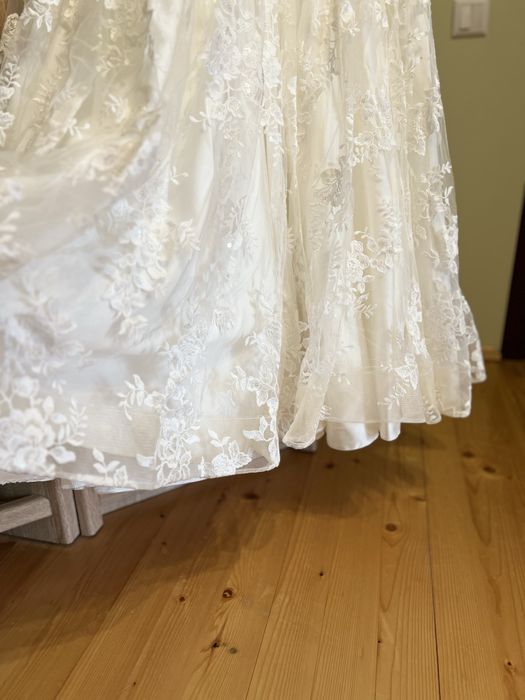 Весільне плаття колір айворі