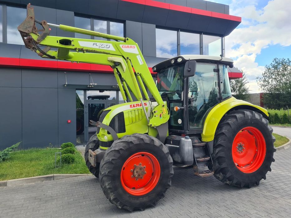 Claas Arion 530