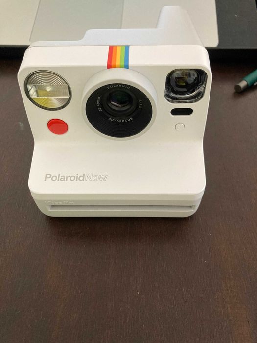 Máquina Polaroid now white