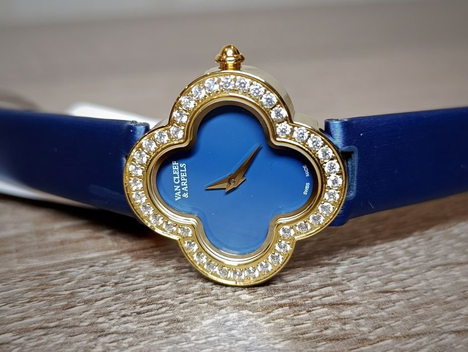 Годинник Van Cleef & Arpels Alhambra