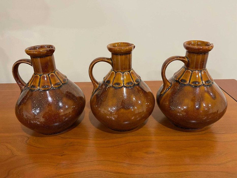 Peças de cerâmica e barro pintado á mão e vidrado