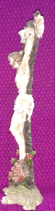 Cristo na Cruz em Marfinite