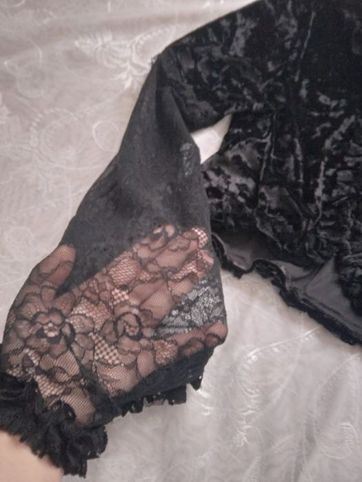 Nowe bolerko gotyckie wdzianko welurowe z koronką