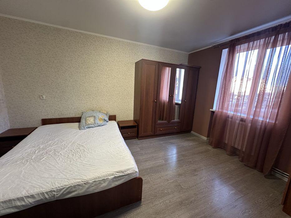 Здам в центрі 2 км квартиру вул. Незалежності