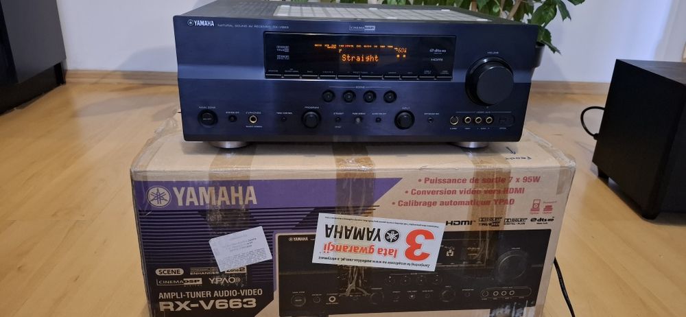 Amplituner YAMAHA RX-V663