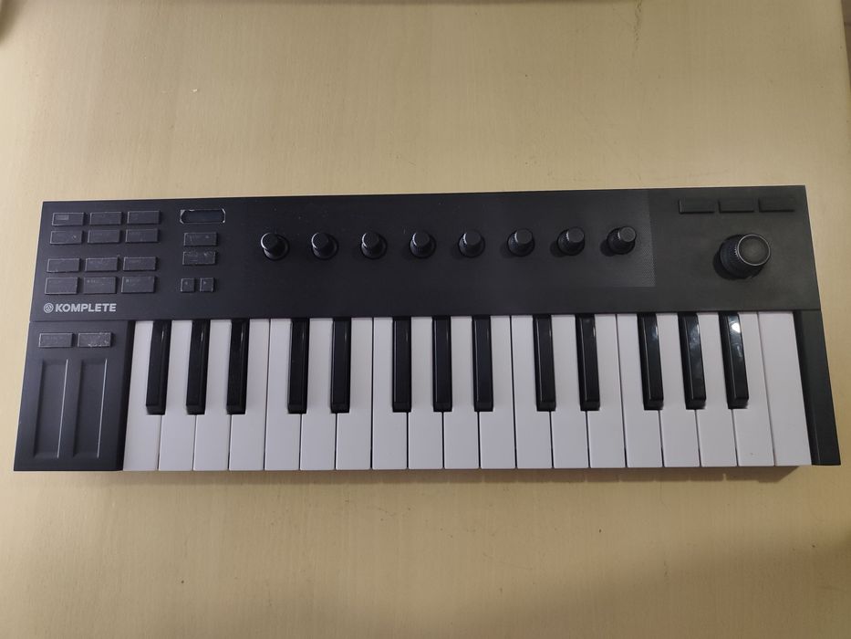 Teclado MIDI Native Instruments Komplete Kontrol M32