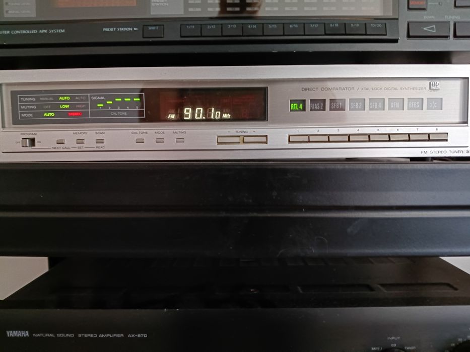 Tuner radiowy Sony st J75