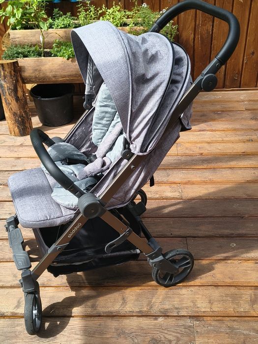 Wózek spacerowy Skiddou mell