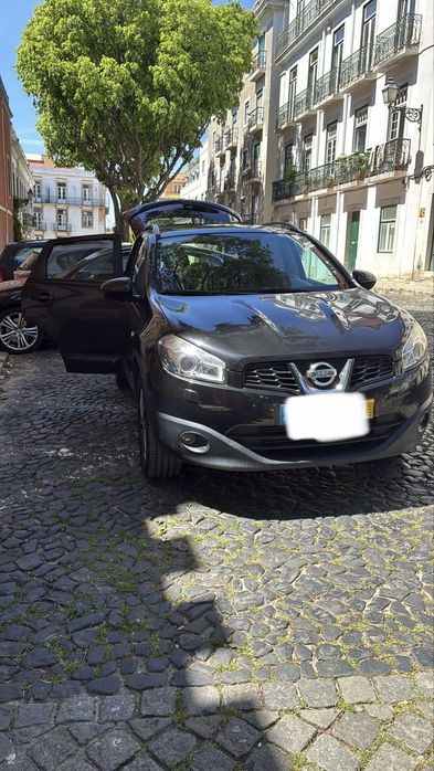 Nissan Qashqai -  Versão Tekna Premium - 123 mil km (2012) - veiculo nacional