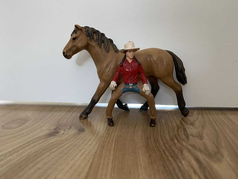 Koń Schleich z jeźdźcem
