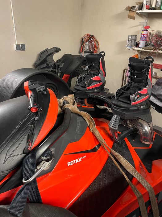 Rxp 300 RS z flybordem