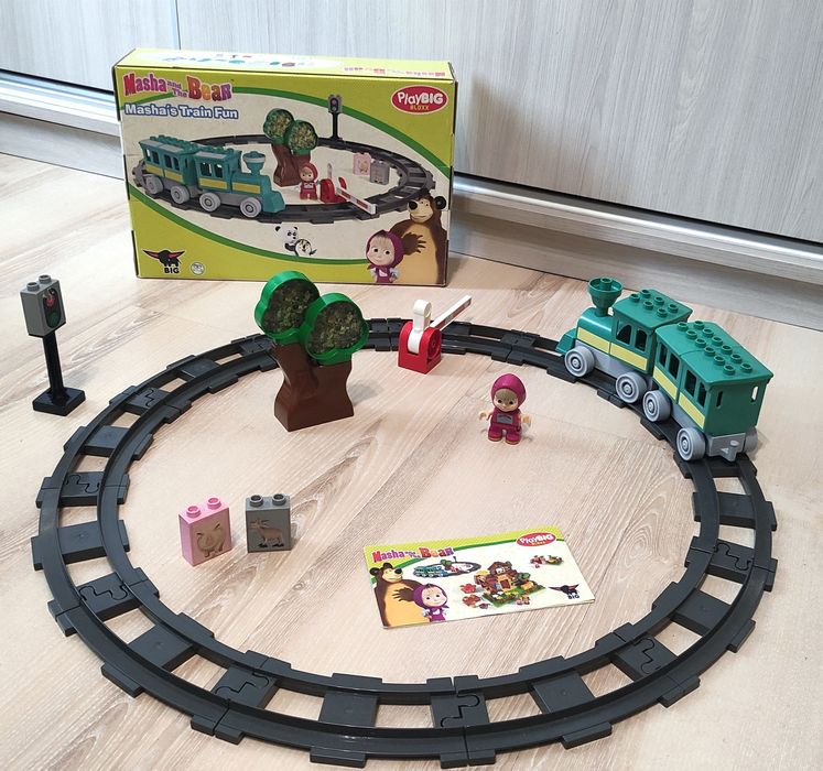 Zestaw klocków PlayBIG Bloxx Masza Kolejka Na Torach 57095 Simba