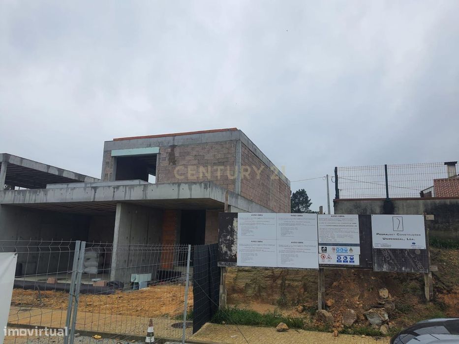 Empreendimento Casas do Cávado - Entrega prevista para setembro de 202