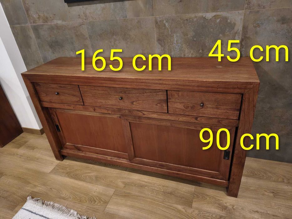 Aparador em madeira maciça