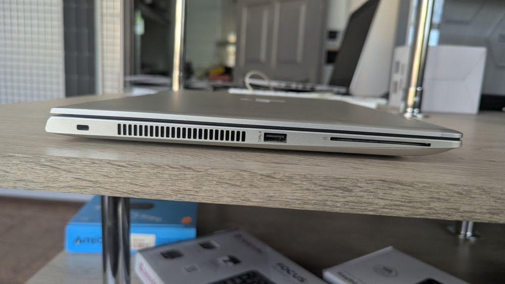 HP EliteBook (14")