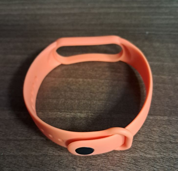Nowa silikonowa opaska do Xiaomi Mi Band 5/6/7.