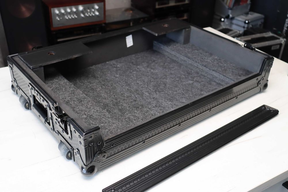 UDG Flight Case Pioneer XDJ RX3