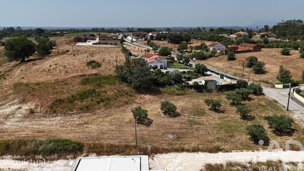 Terreno em Azambujeira e Malaqueijo de 3650,00 m2