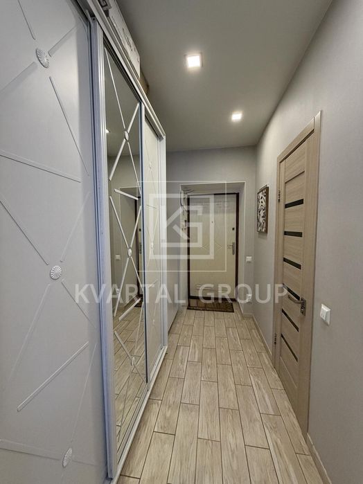 Без комісії. Квартира з дизайнерським ремонтом і центрі міста.