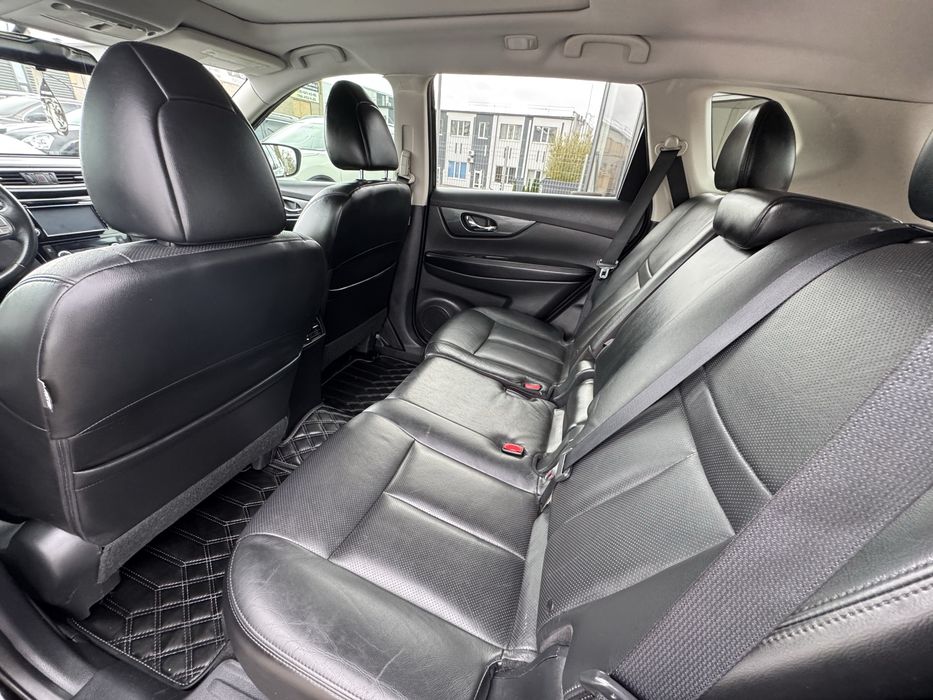 Продам Nissan Rogue SL