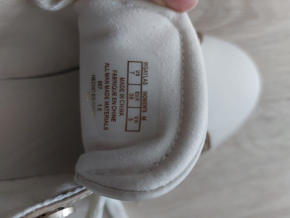 Damskie Buty Guess