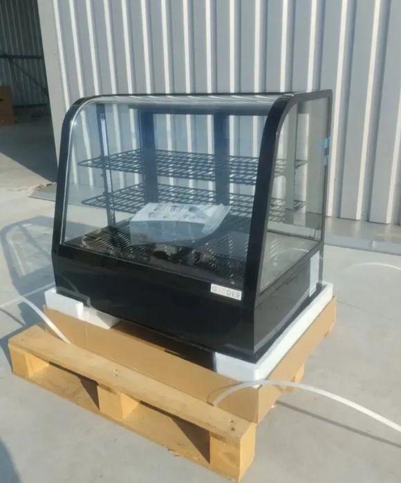 Вітрина настільна холодильна  Gooder (кондитерська)