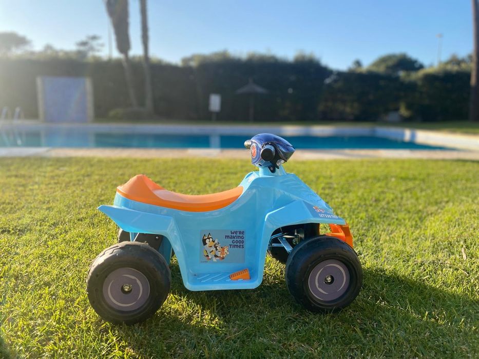 Moto 4 Elétrica - Bluey Quad Racy Bluey 6V da Feber