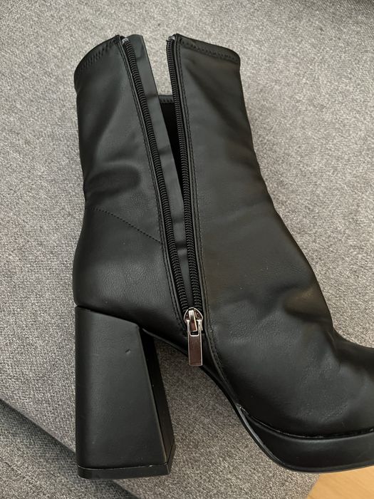 Botas Bershka como novas