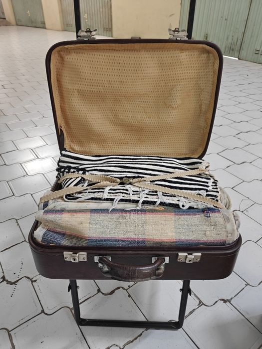 Mala antiga de viagem