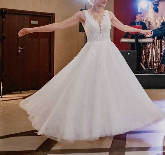 Suknia ślubna dekolt V, spódnica A, Gdańsk