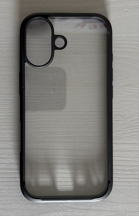 Etui iPhone 17 Spigen