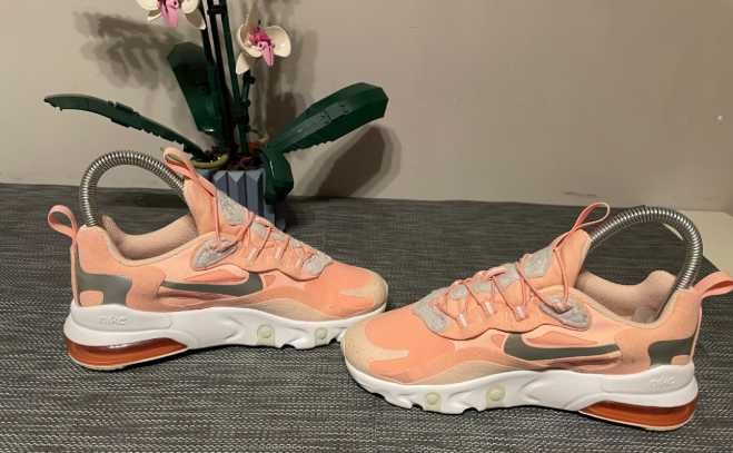 Buty NIKE AIR MAX 270 REACT ,damskie ,Rozmiar 35, stan bdb.