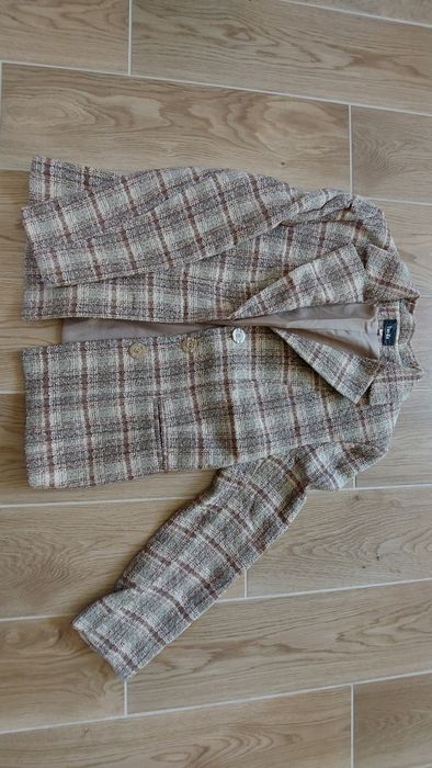 Elegancka brązowa marynarka w kratę