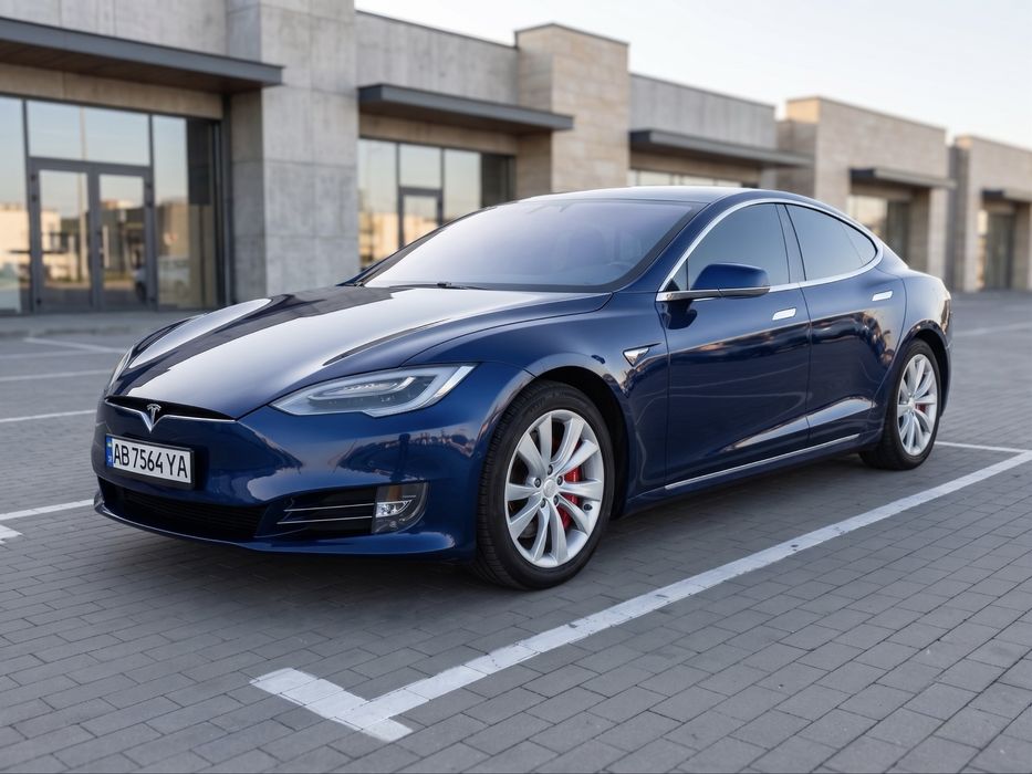 Tesla Model S 100D 2018