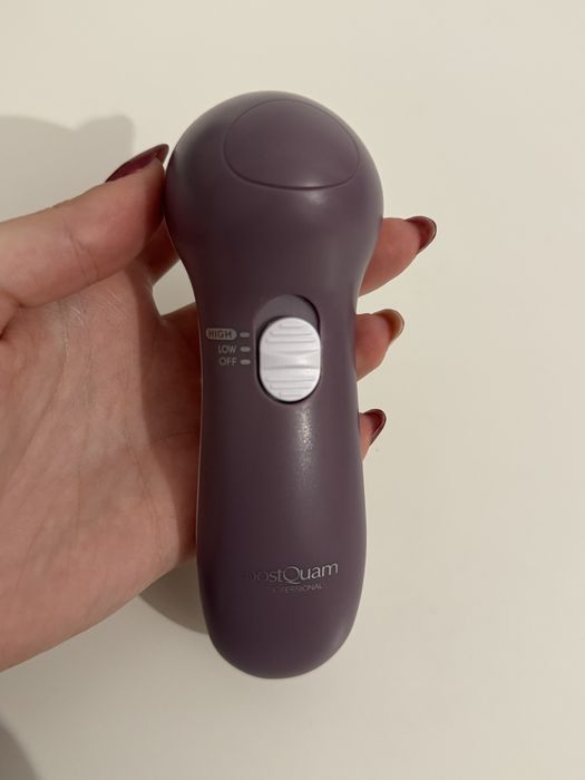 maquina limpeza facial nova com pilhas