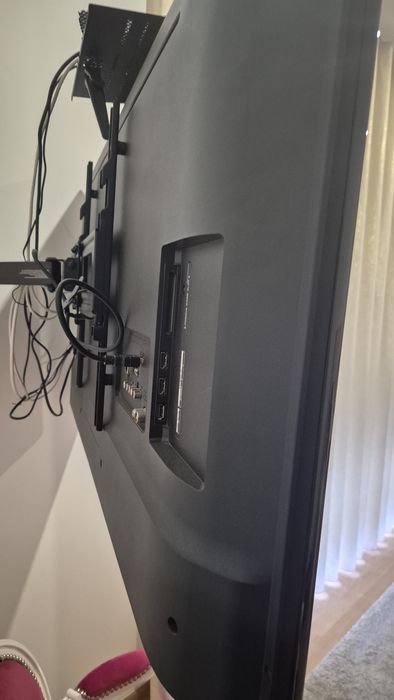 TV LG 49’’ Smart TV 4K – excelente estado