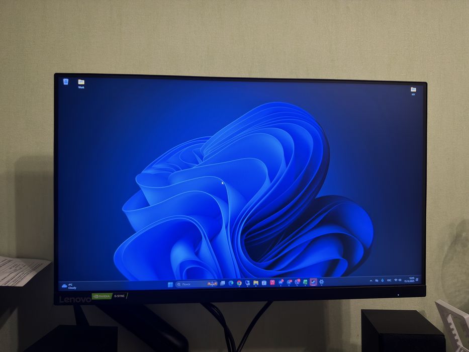 Lenovo g24-20 монітор