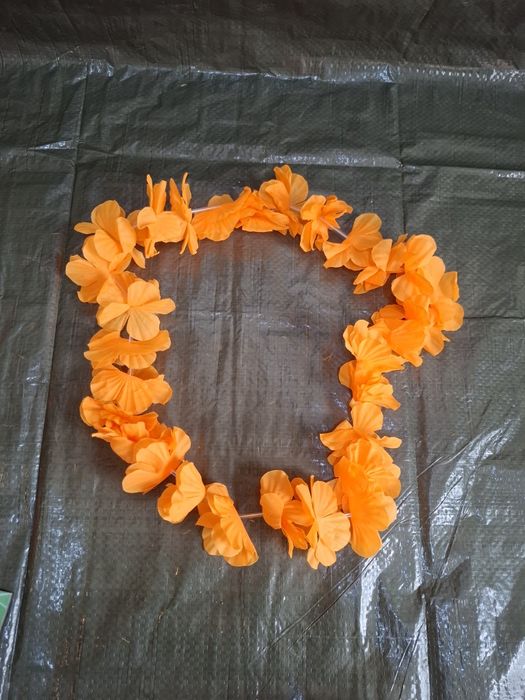 Kwiatki hawajskie na szyje- 13 sztuk